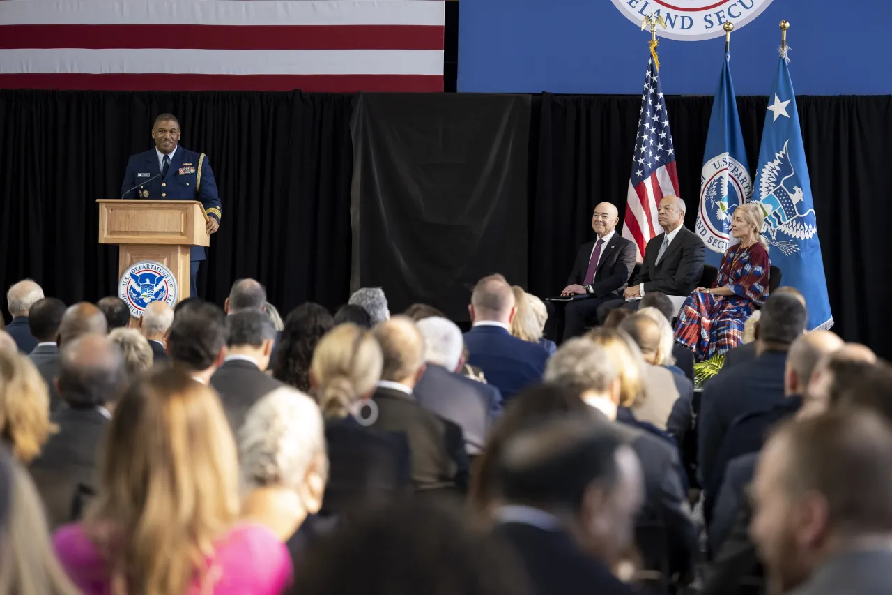 Image: DHS Secretary Jeh Johnson Portrait Unveiling (026)