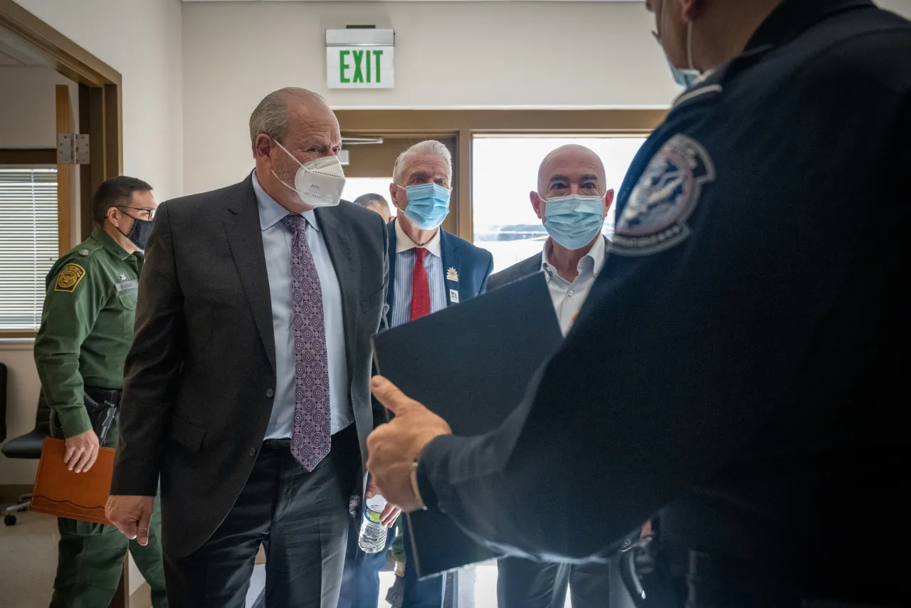 Image: DHS Secretary Alejandro Mayorkas Visits Paso Del Norte Port of Entry (033)