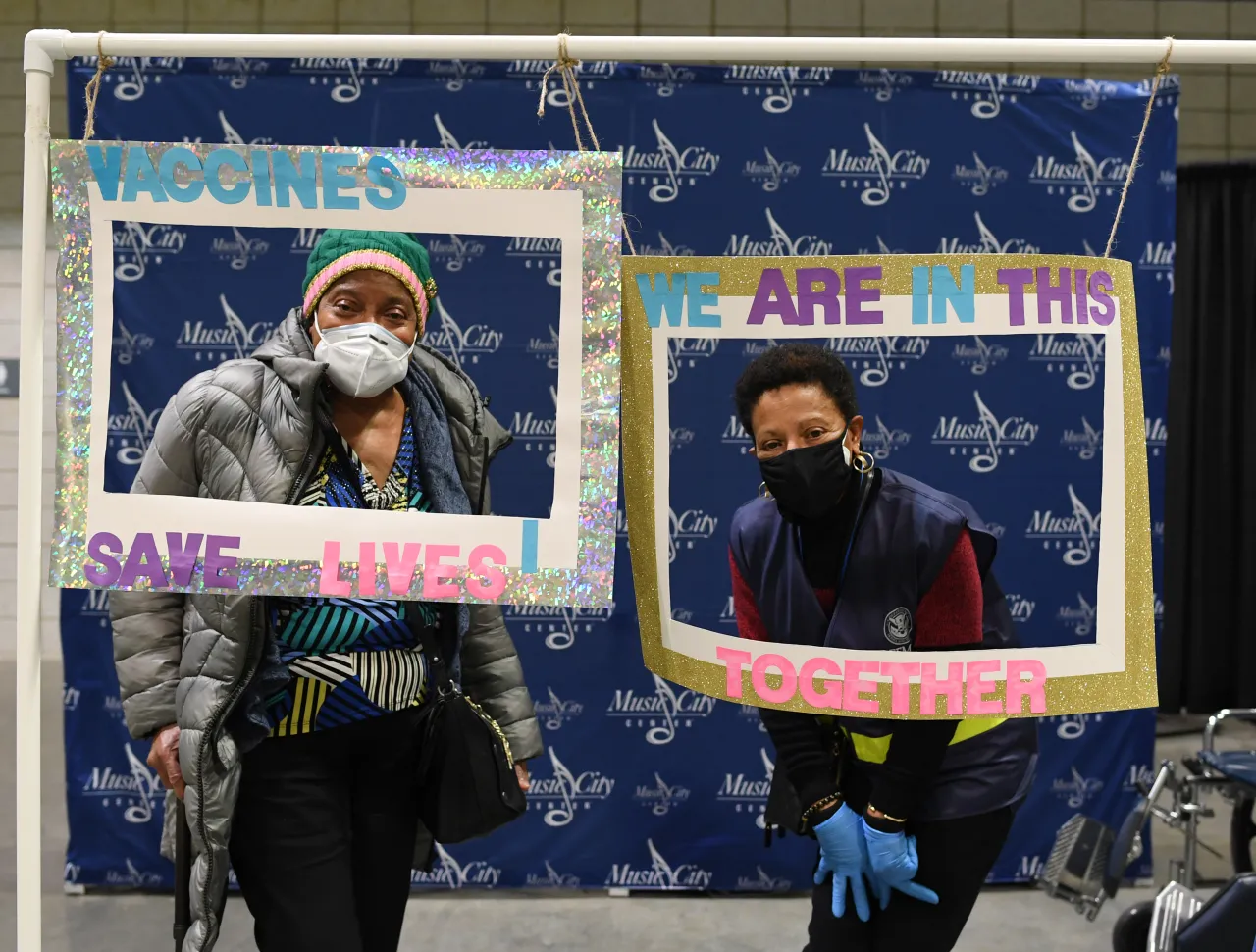 Image: FEMA Staff Help Out at Covid Vaccination Site in Nashville, Tennessee