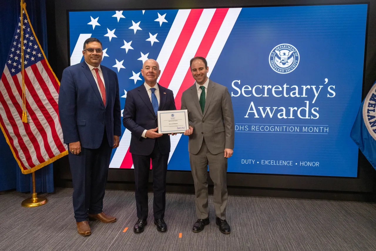 Image: Secretary's Innovation Award, Eric Snyderman