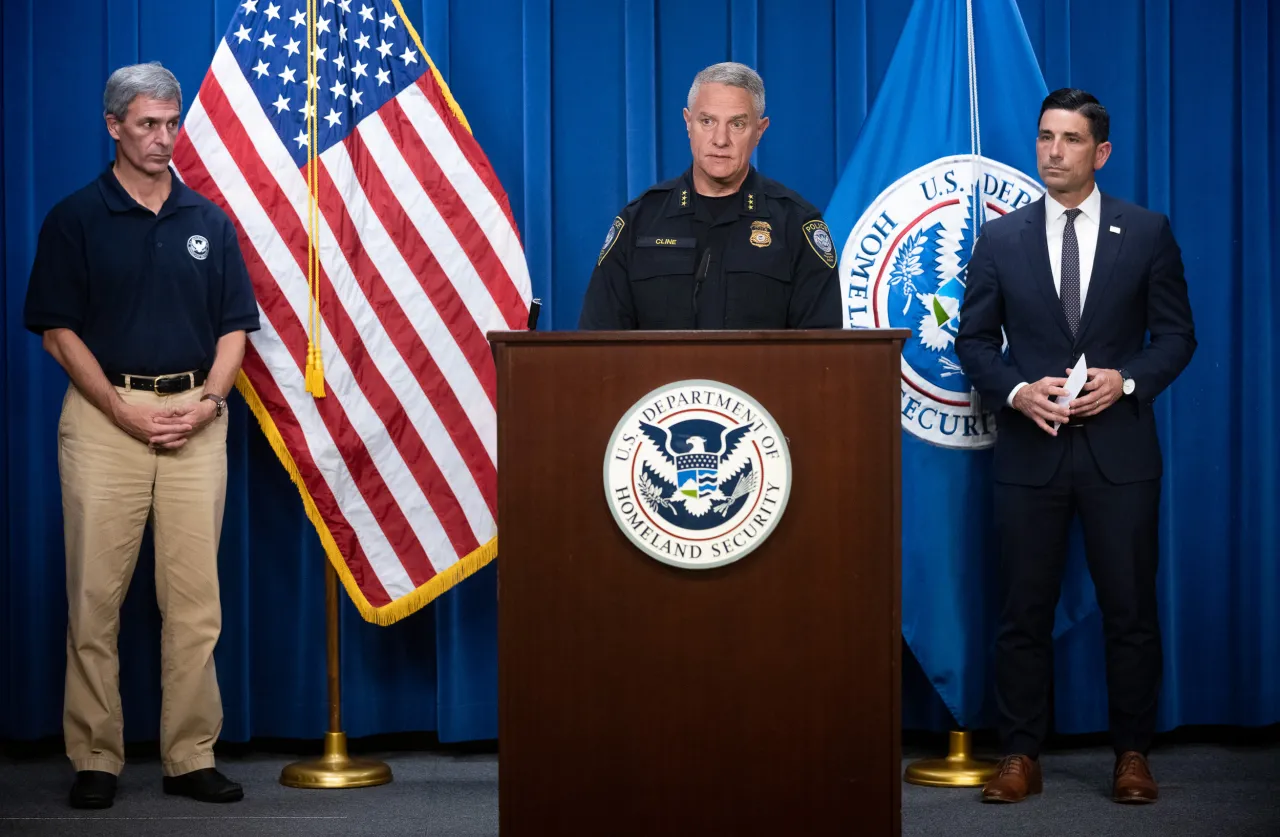 Image: DHS Press Briefing on Shooting of FPS Officers in California (12)