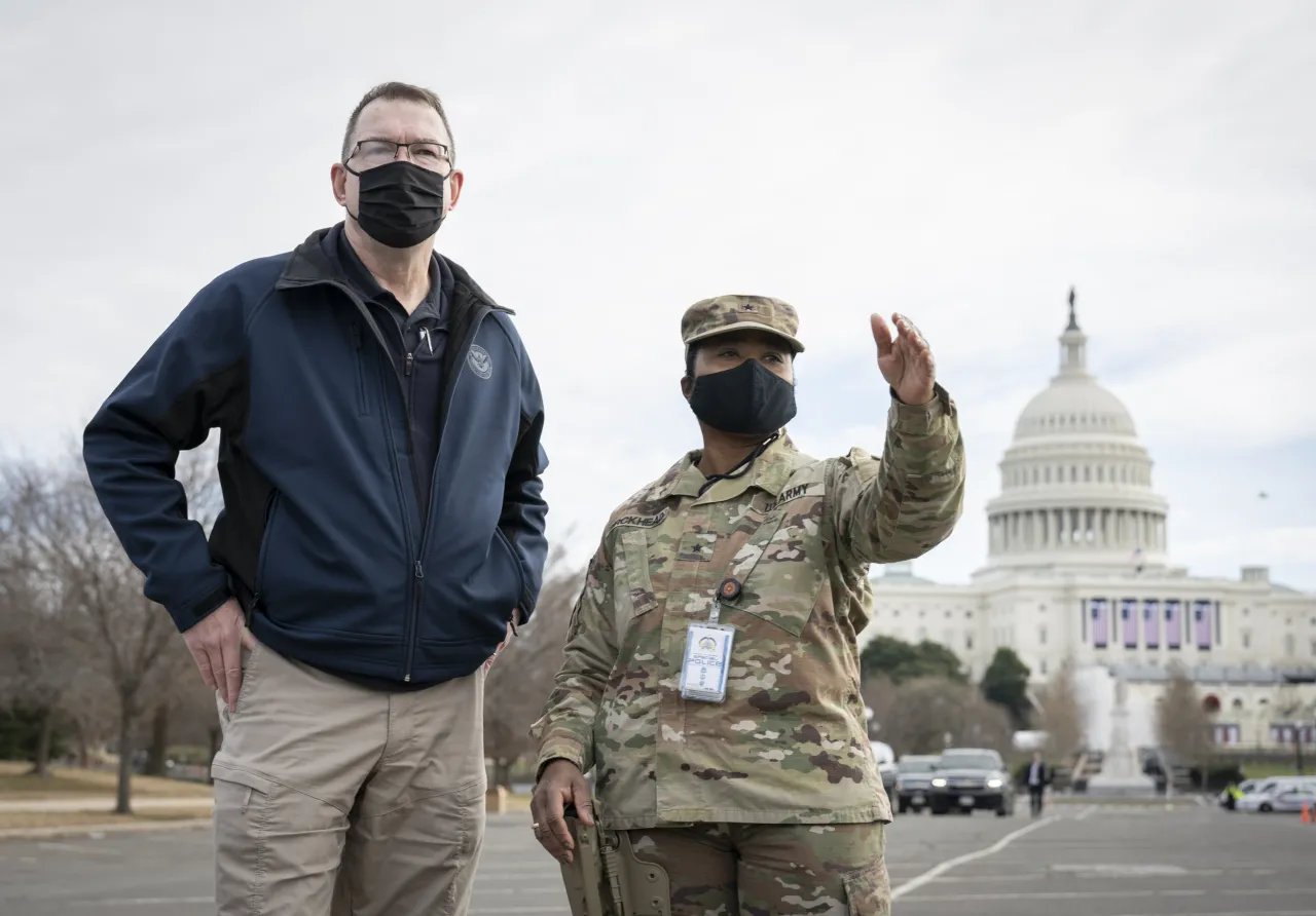 Image: Acting Secretary Gaynor Tours the U.S. Capitol (25)