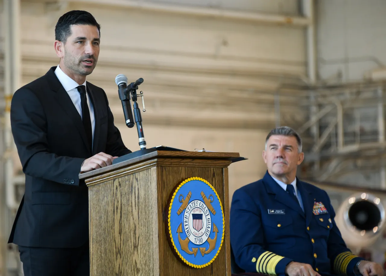 Image: US Coast Guard Service Secretary Recognition Ceremony (16)