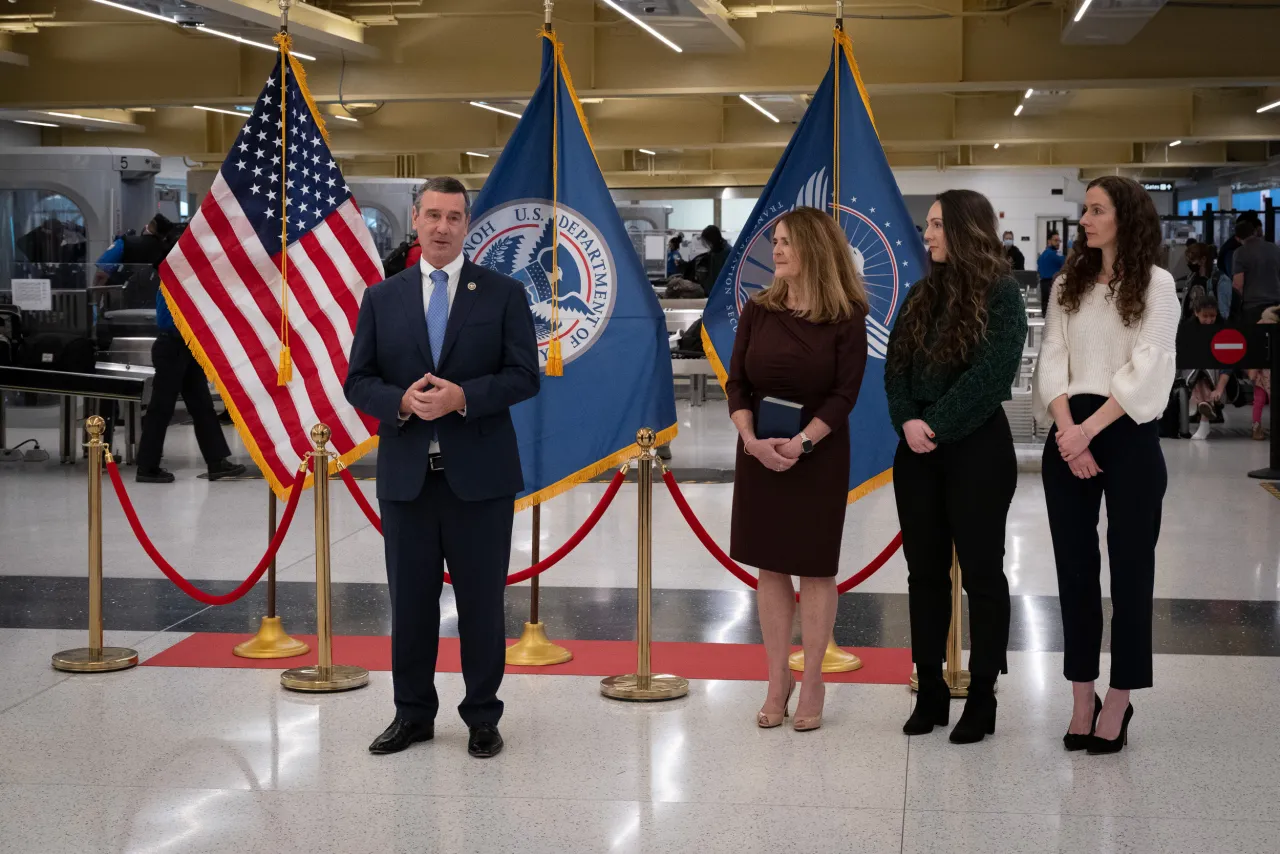 Image: DHS Secretary Alejandro Mayorkas Swears In TSA Administrator(013)