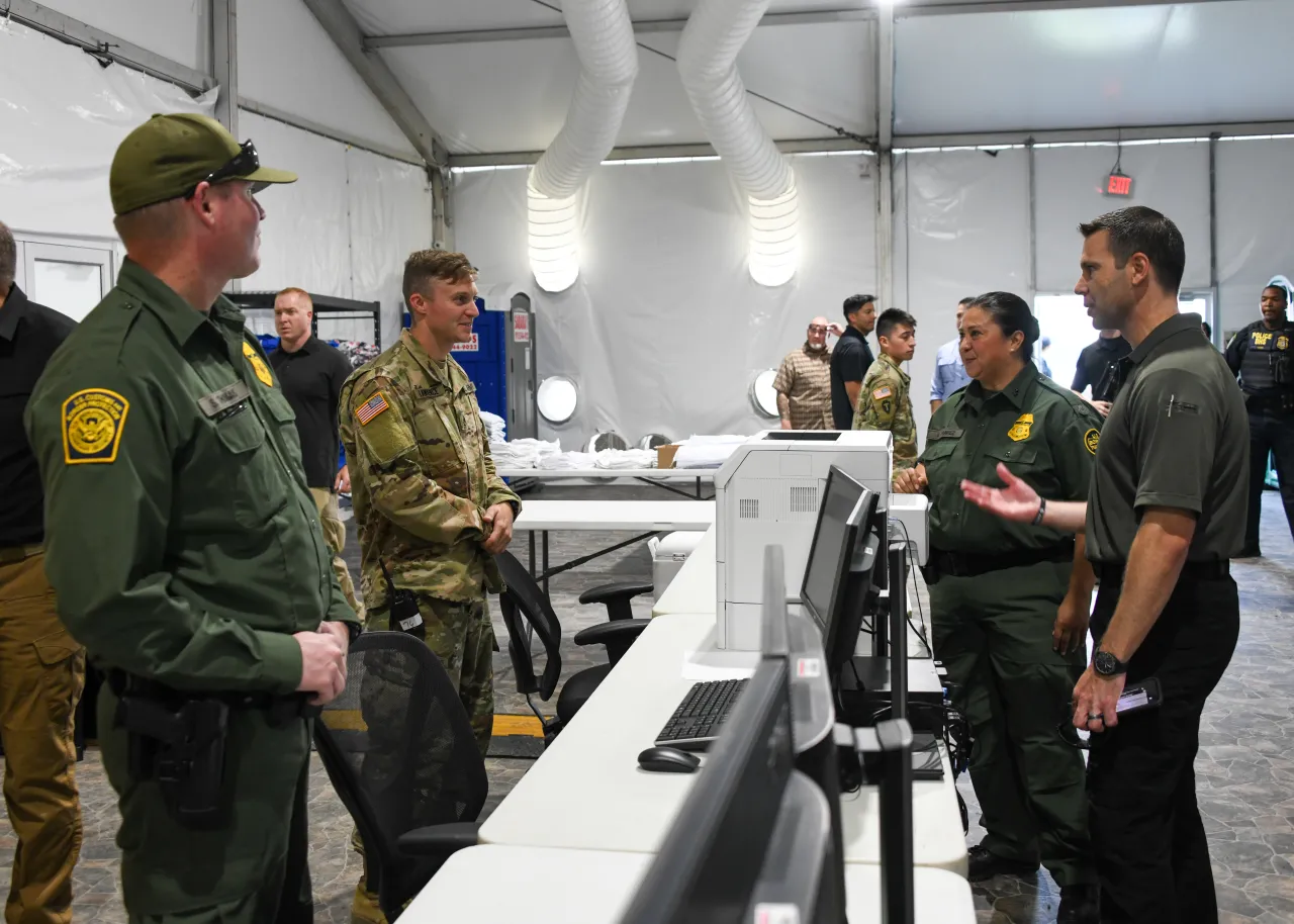 Image: Acting Secretary McAleenan Tours USBP Soft-Sided Facility (17)