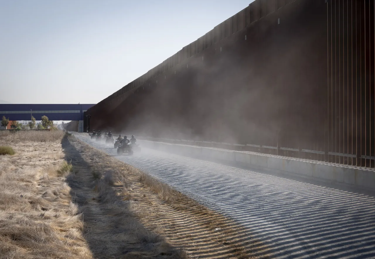 Image: Acting Secretary Wolf Participates in an Operational Brief and ATV Tour of the Border Wall (46)