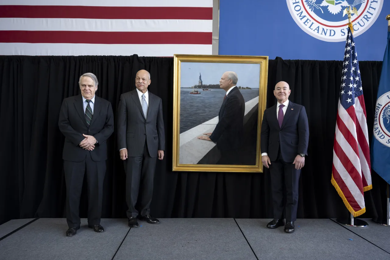 Image: DHS Secretary Jeh Johnson Portrait Unveiling (016)