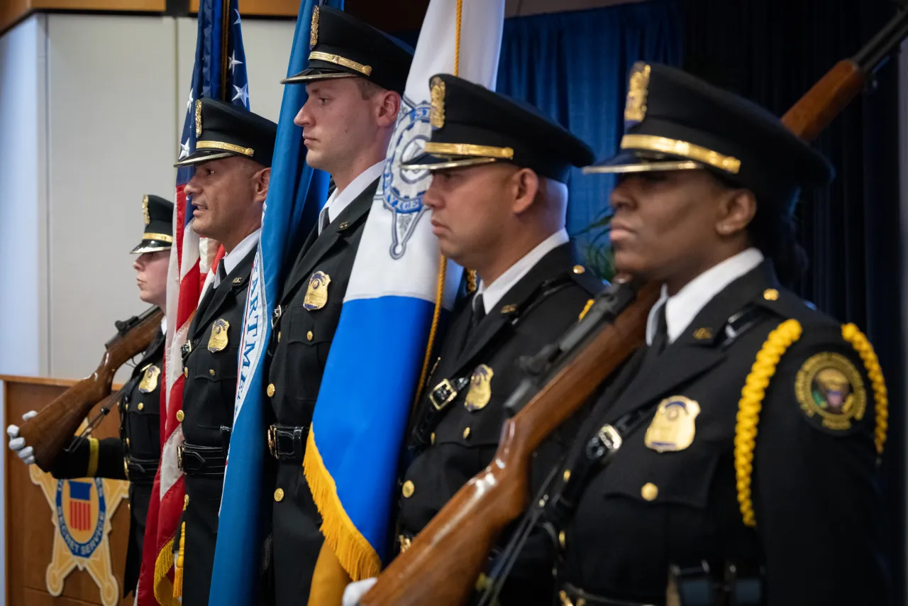 Image: DHS Secretary Alejandro Mayorkas Swears In Director of USSS (004)