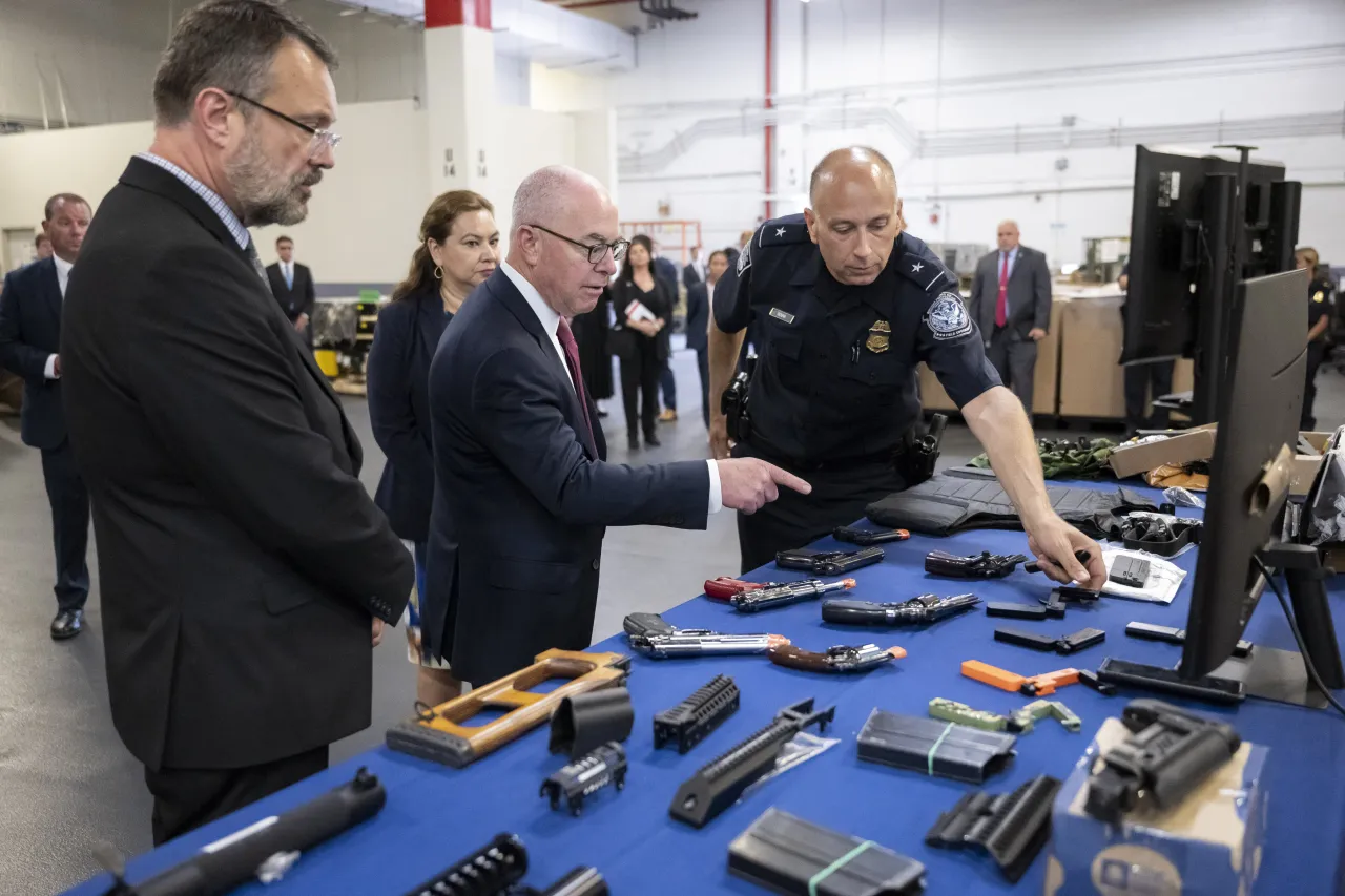 Image: DHS Secretary Alejandro Mayorkas Tours the CBP IMF at JFK (057)