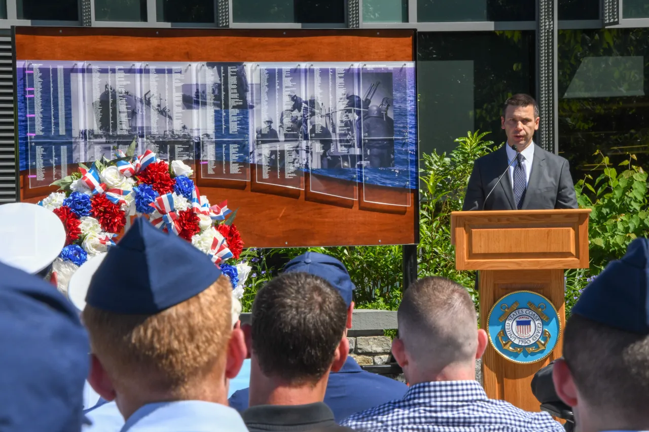 Image: Acting Secretary Kevin McAleenan Attends Coast Guard Memorial Day Event (14)