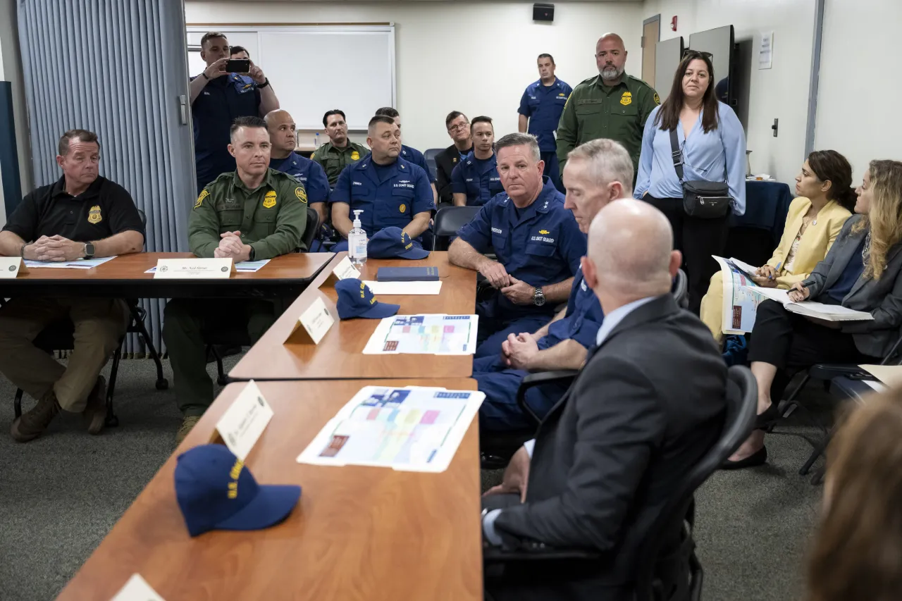 Image: DHS Secretary Alejandro Mayorkas Travels to Miami, Florida (097)