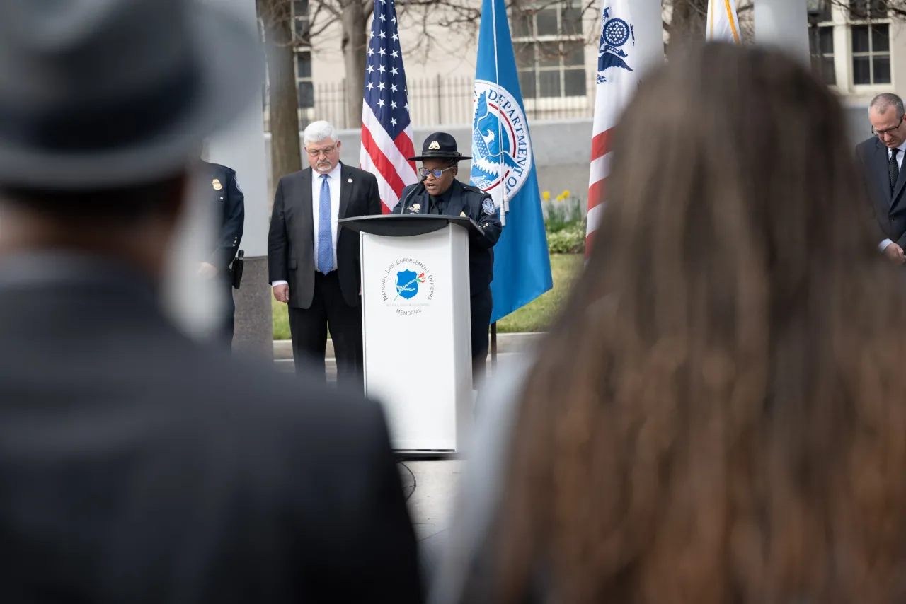 Image: DHS Secretary Alejandro Mayorkas Gives Remarks at NTEU Wreath Laying Ceremony (020)