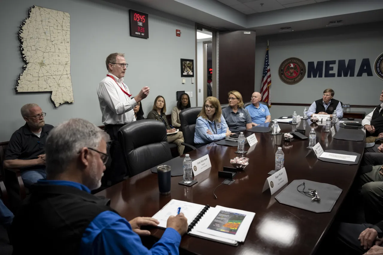 Image: DHS Secretary Alejandro Mayorkas Visits Rolling Fork, Mississippi  (020)