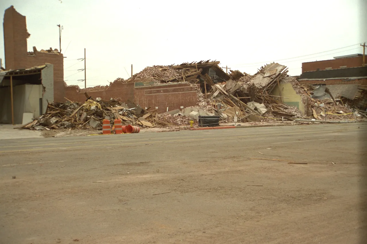 Image: Hurricane Andrew - Houses and Businesses Damaged (20)