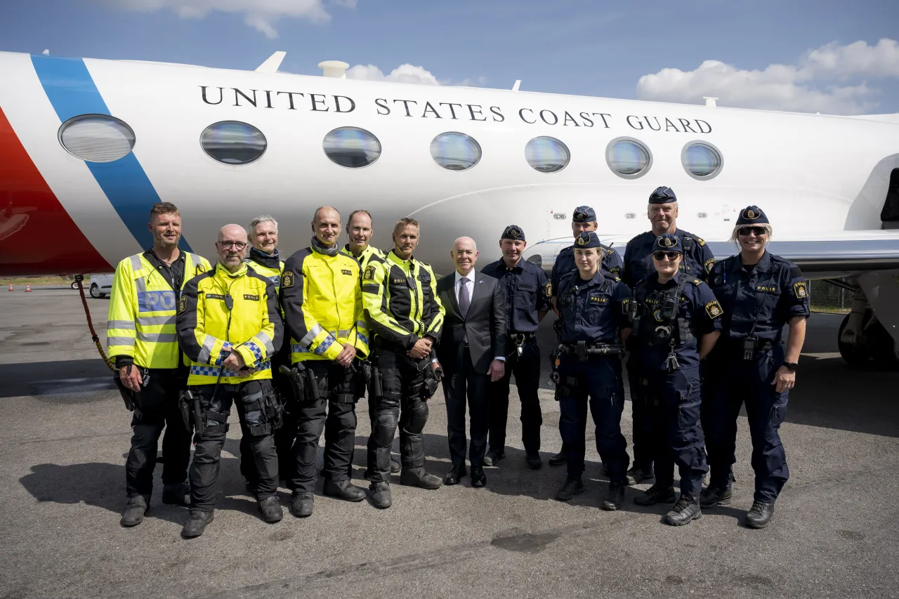 Image: DHS Secretary Alejandro Mayorkas Departs Stockholm, Sweden  (134)