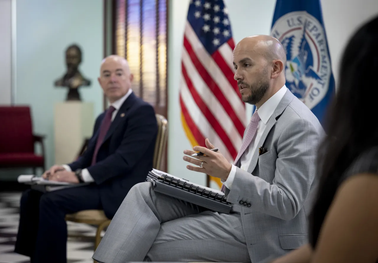 Image: DHS Secretary Alejandro Mayorkas Meets with Cuban-American Community Leaders (13)