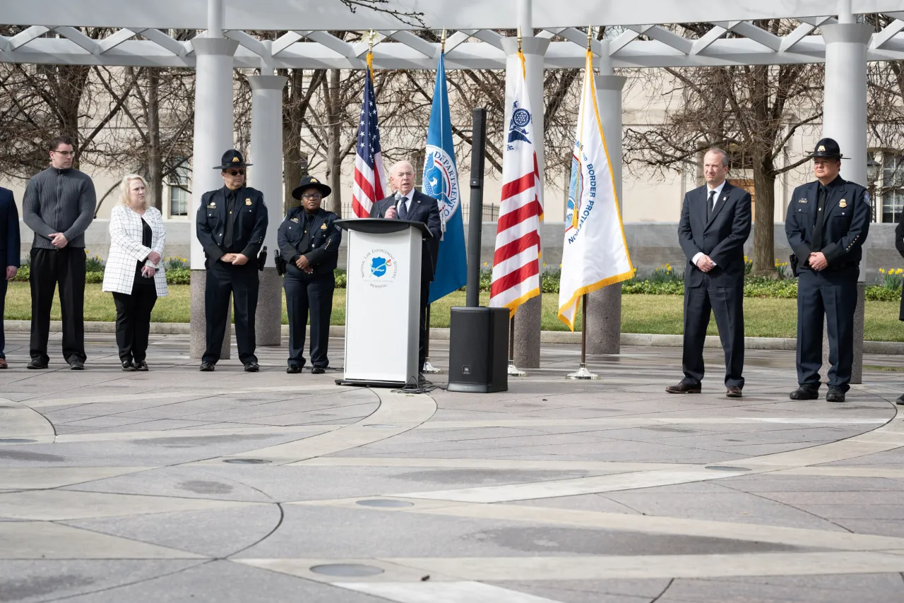 Image: DHS Secretary Alejandro Mayorkas Gives Remarks at NTEU Wreath Laying Ceremony (040)