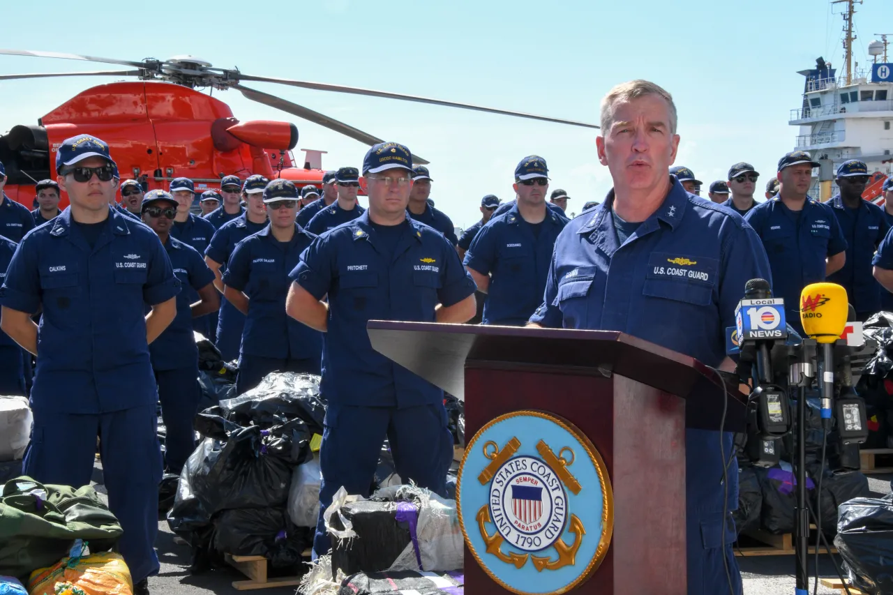 Image: Coast Guard Cutter Hamilton Drug Offload - Crew Visit (13)