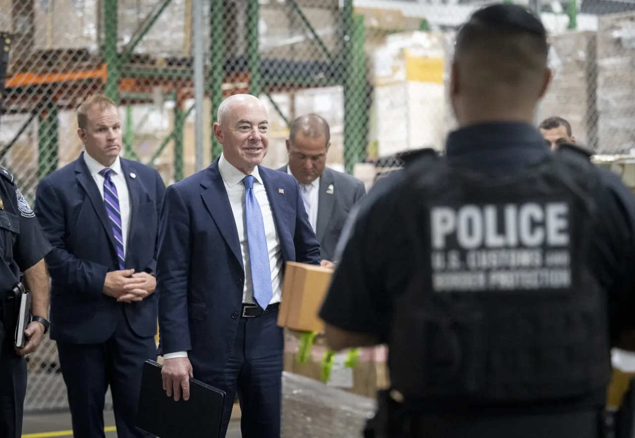 Image: DHS Secretary Alejandro Mayorkas Visits CBP CES (006)
