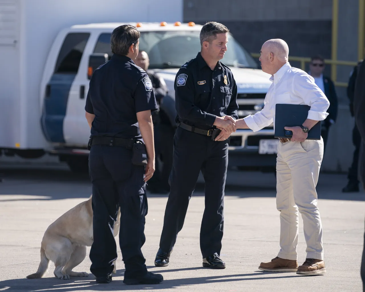 Image: DHS Secretary Alejandro Mayorkas travels to El Paso with President Biden (014)