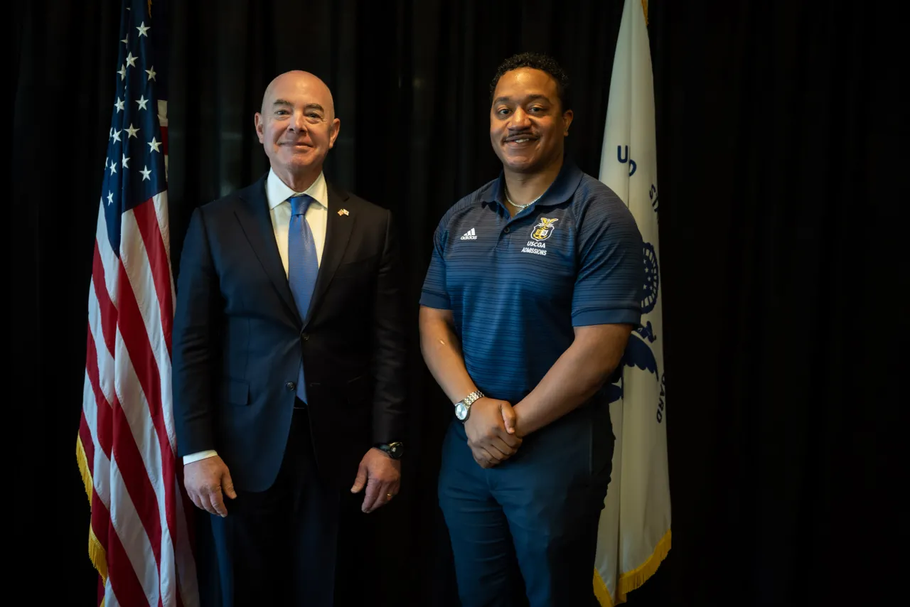 Image: DHS Secretary Alejandro Mayorkas Delivers Remarks at USCG Academy Commencement Address 2023 (081)