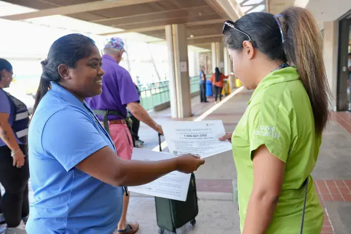 Image: FEMA Disaster Survivor Assistance Teams Distribute Registration Information to Survivors