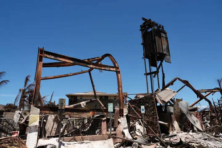 Image: FEMA Surveys Damage from Hawaii Wildfires