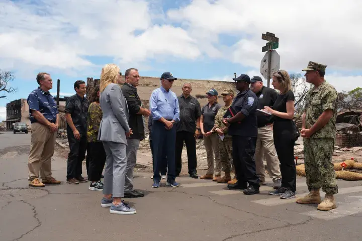 Image: President Biden Surveys Hawaii Wildfire Damage