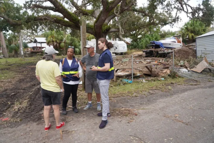 FEMA Disaster Survivor Assistance Teams Aid Hurricane Idalia Survivors ...