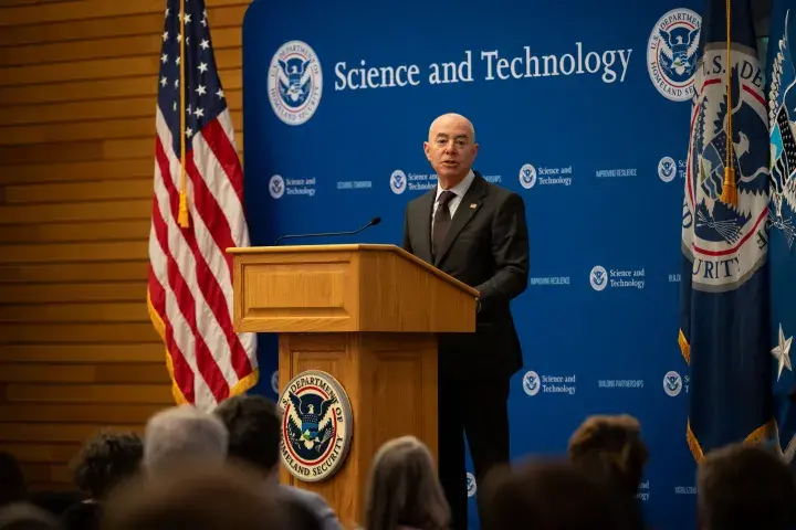 Image: DHS Secretary Alejandro Mayorkas Gives Remarks at Science and Technology Office Opening  (032)