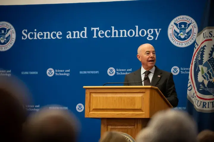 Image: DHS Secretary Alejandro Mayorkas Gives Remarks at Science and Technology Office Opening  (033)