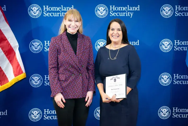 Image: Maria Pastrana Lujan, Secretary's Silver Medal Award (036)