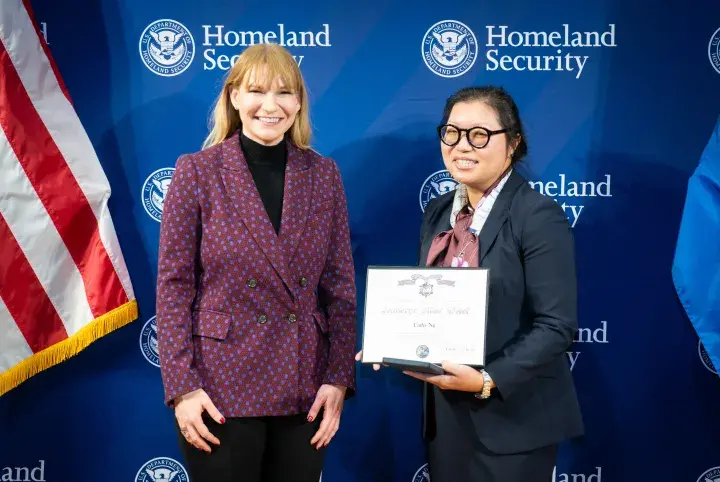 Image: Kathy Ng, Secretary's Silver Medal Award (061)