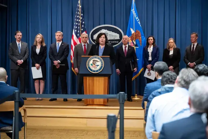 Image: DHS Secretary Alejandro Mayorkas Delivers Remarks at U.S. Department of Justice Press Conference (027)