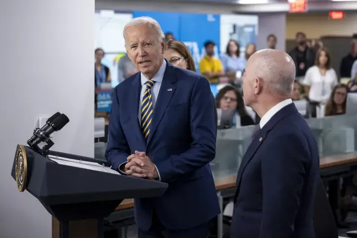 Image: DHS Secretary Alejandro Mayorkas Joins US President Joe Biden at FEMA Headquarters  (056)