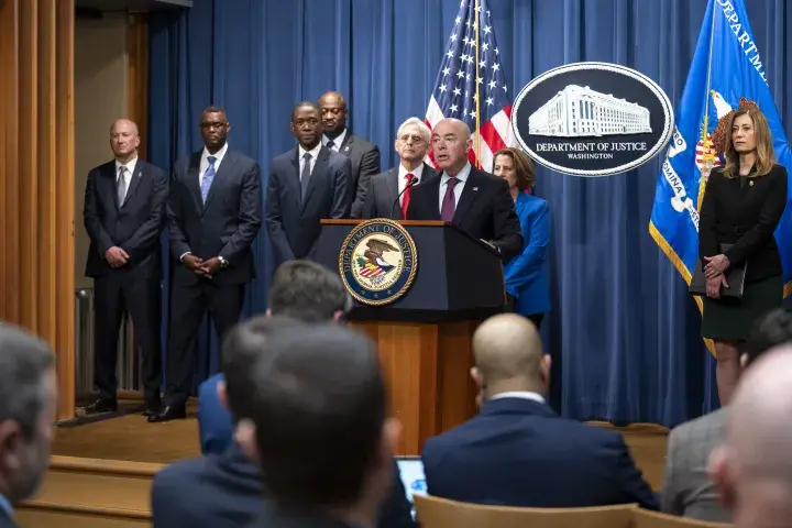 Image: Press Conference at the Department of Justice 
 (010)