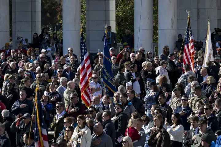 Image: DHS Secretary Alejandro Mayorkas Attends the Annual Veterans Day Ceremony at Arlington National Cemetery (014)