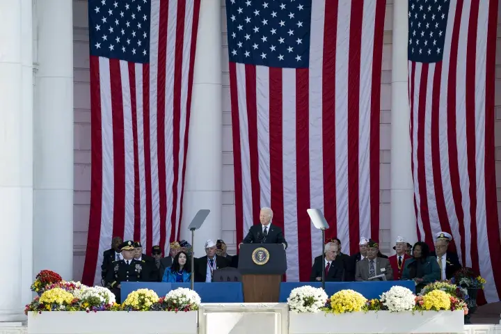 Image: DHS Secretary Alejandro Mayorkas Attends the Annual Veterans Day Ceremony at Arlington National Cemetery (022)