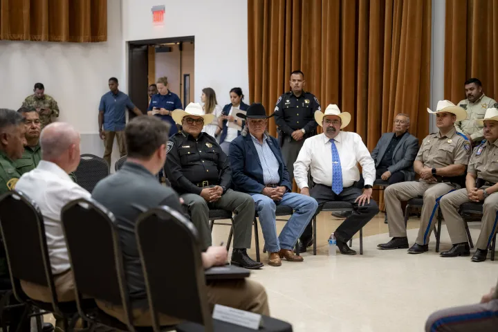 Image: DHS Secretary Alejandro Mayorkas Participates in a Law Enforcement Roundtable  (207)