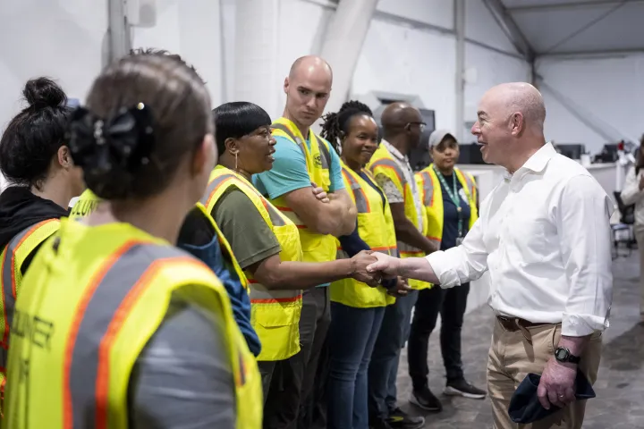 Image: DHS Secretary Alejandro Mayorkas Travels to Brownsville, Texas  (253)