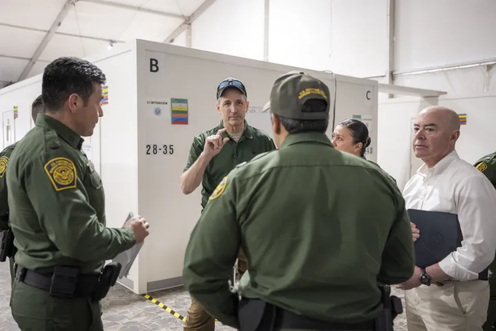 Image: DHS Secretary Alejandro Mayorkas Visits the Donna Processing Center (047)