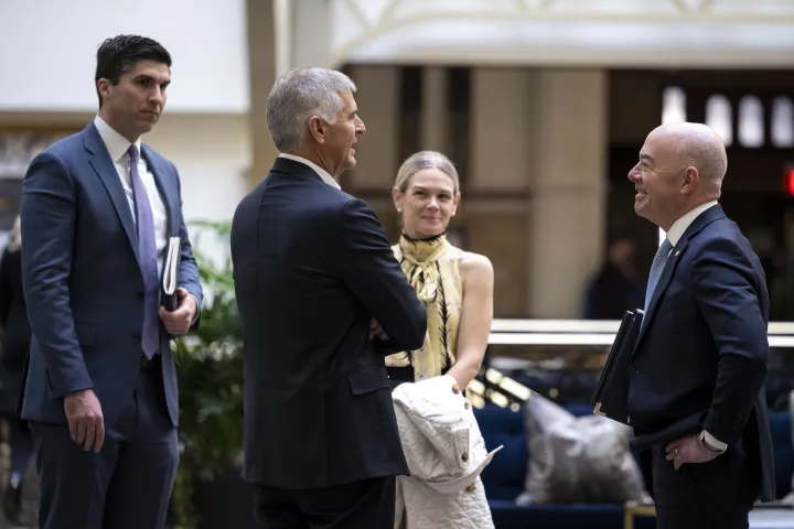 Image: DHS Secretary Alejandro Mayorkas Participates in a U.S. Travel Association CEO Roundtable  (032)