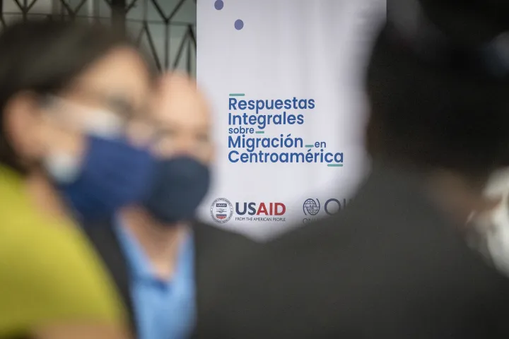 Image: DHS Secretary Alejandro Mayorkas Cuts Ribbon at Migration Center (29)