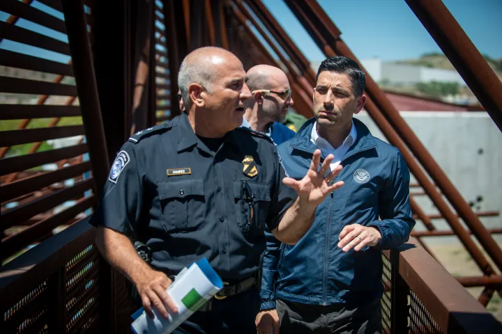 Image: Acting Secretary Wolf Visits Nogales and Tucson, Arizona (24)