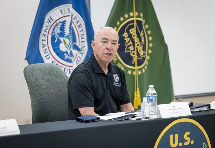 Image: DHS Secretary Alejandro Mayorkas Meets with Law Enforcement Officials (8)