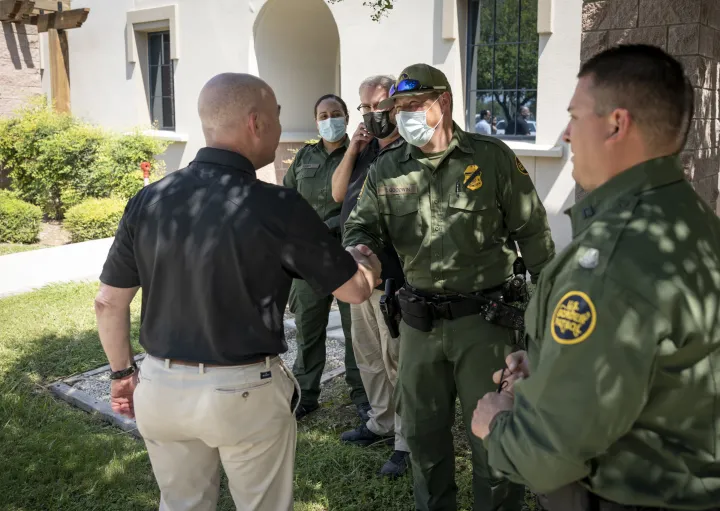 Image: DHS Secretary Alejandro Mayorkas Meets with Border Patrol (2)