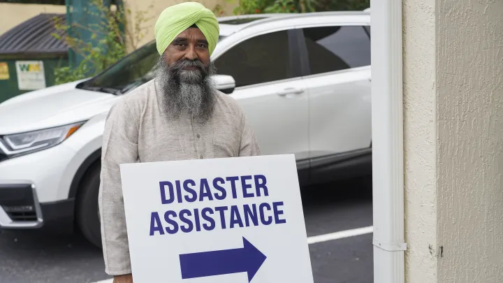 Image: FEMA Disaster Survivor Assistance at Sikh Society (1)