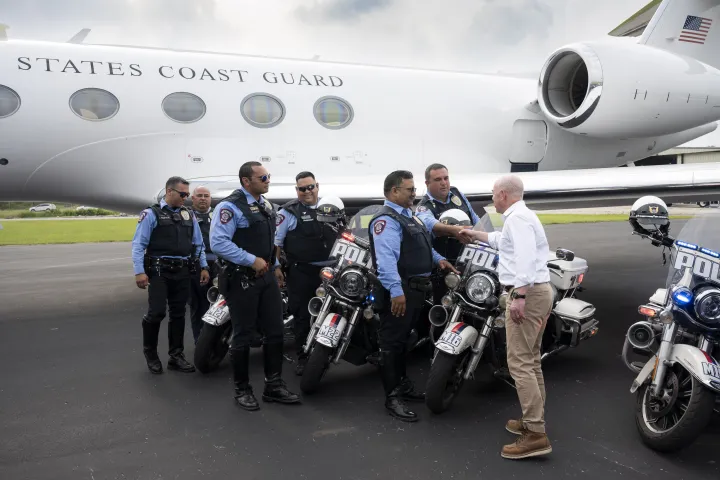 Image: DHS Secretary Alejandro Mayorkas Travels to Brownsville, Texas  (262)