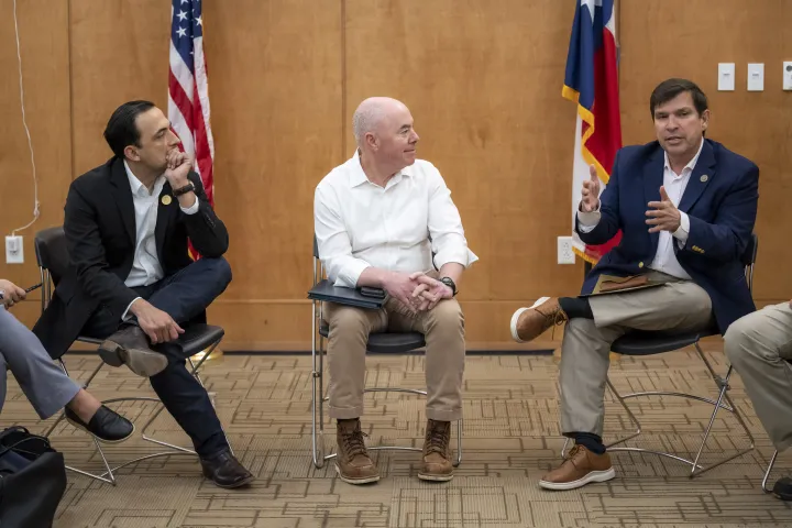 Image: DHS Secretary Alejandro Mayorkas Visits La Plaza at Brownsville Terminal  (101)