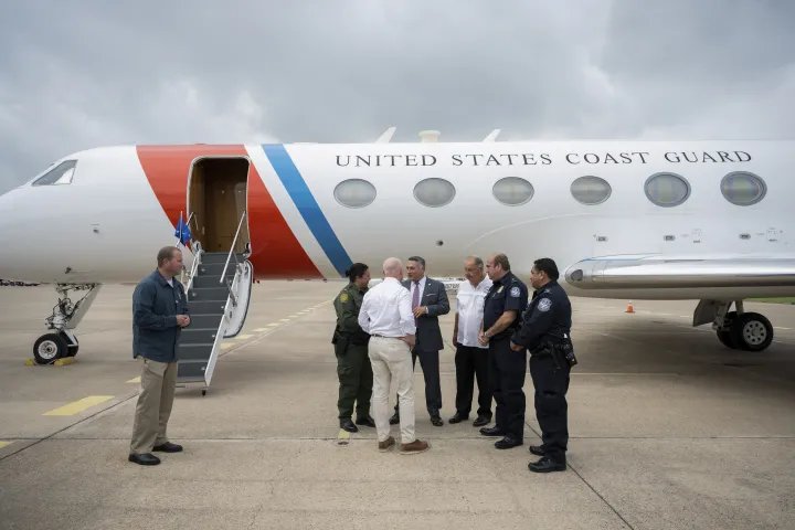 Image: DHS Secretary Alejandro Mayorkas Travels to McAllen, Texas  (008)